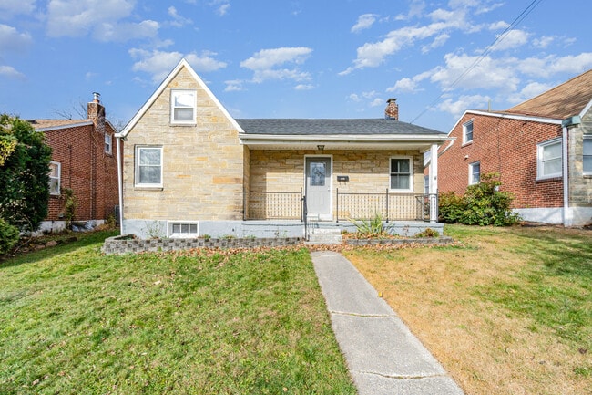 Primary Photo - 3936 Walnut St