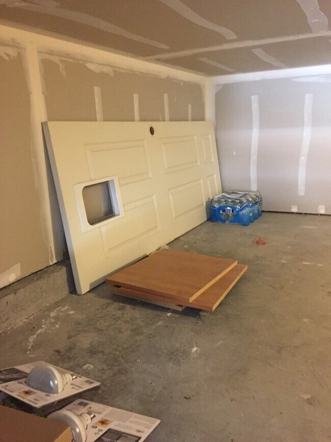 Building Photo - 4057 Crandall Cir