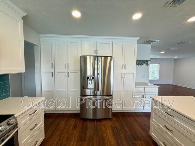 Building Photo - 613 Kingston Ct