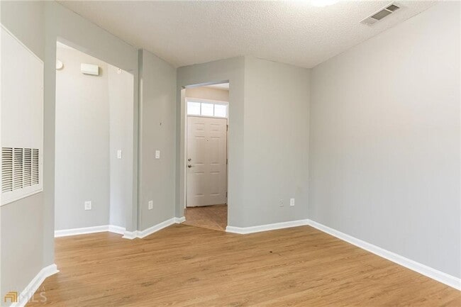 Building Photo - 711 Spring Heights Ln