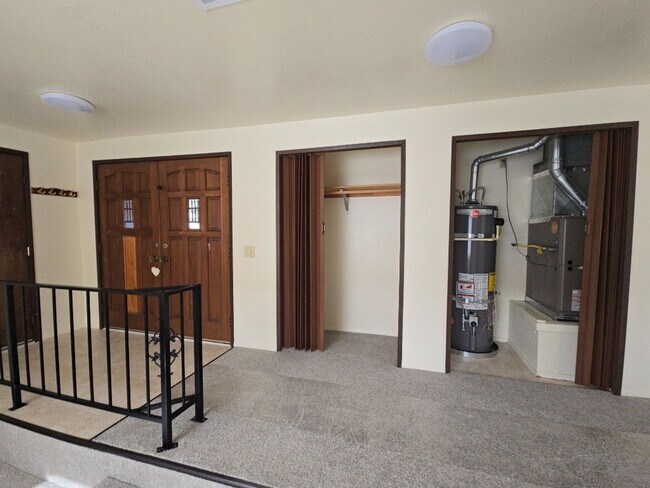 Building Photo - Remodeled 3BD/2A Arcata home close to parks, schools!