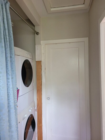 Building Photo - 3408 Gunston Rd