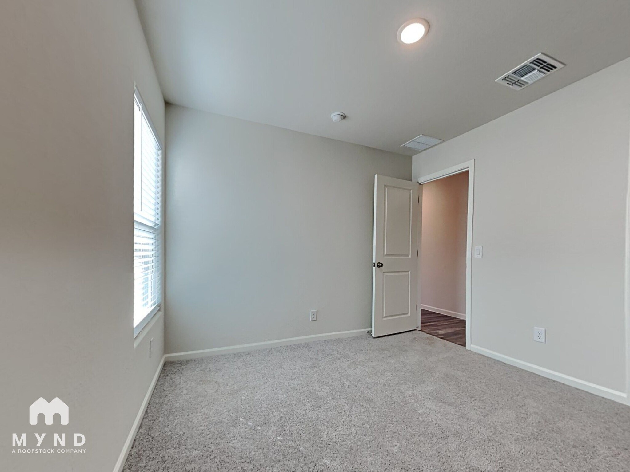 Building Photo - 9346 W Raven Dr