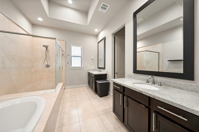 Building Photo - 1629 Upland Lakes