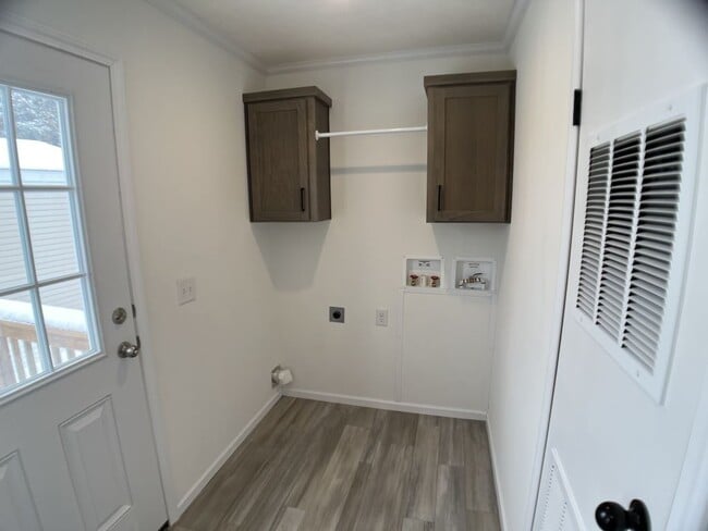 Building Photo - 7155 126th St W