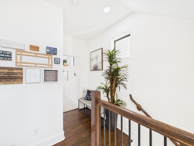 Building Photo - 1404 Spring St