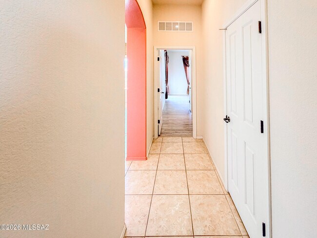Building Photo - 4579 S Camino del Tejon