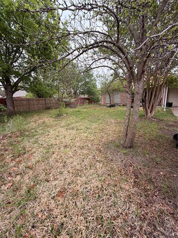 Building Photo - 2101 Meredith Ln