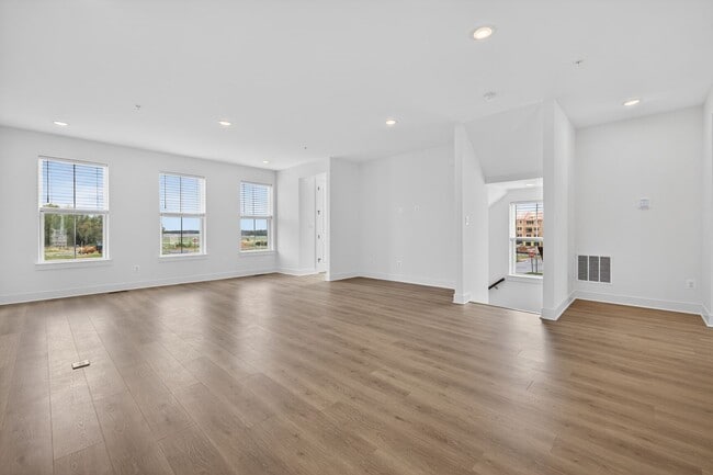 Building Photo - 1726 Blacksmith Wy