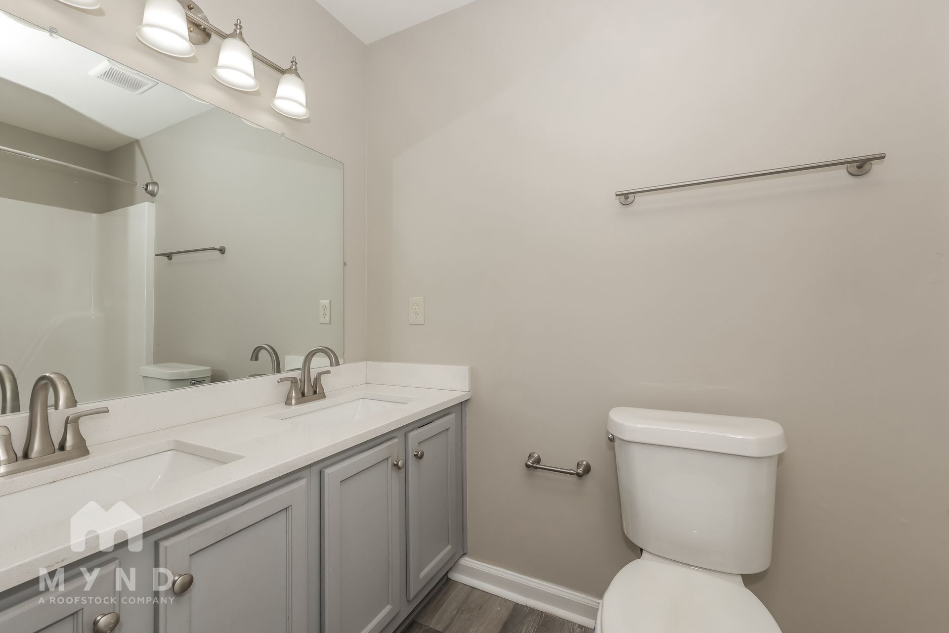 Building Photo - 2423 Lismore Dr