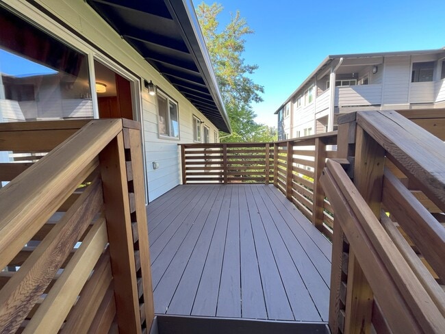 Recently updated deck - 3752 SE 36th Place