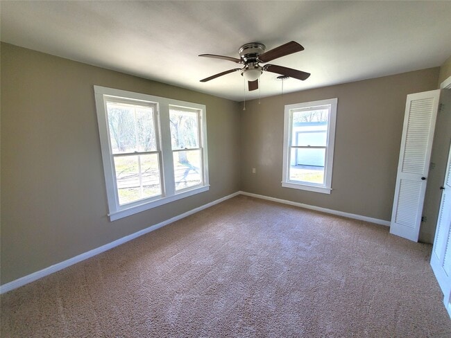 Building Photo - 223 S Willow St