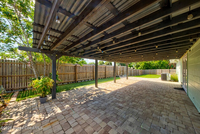 Building Photo - 2610 Via Napoli Ct