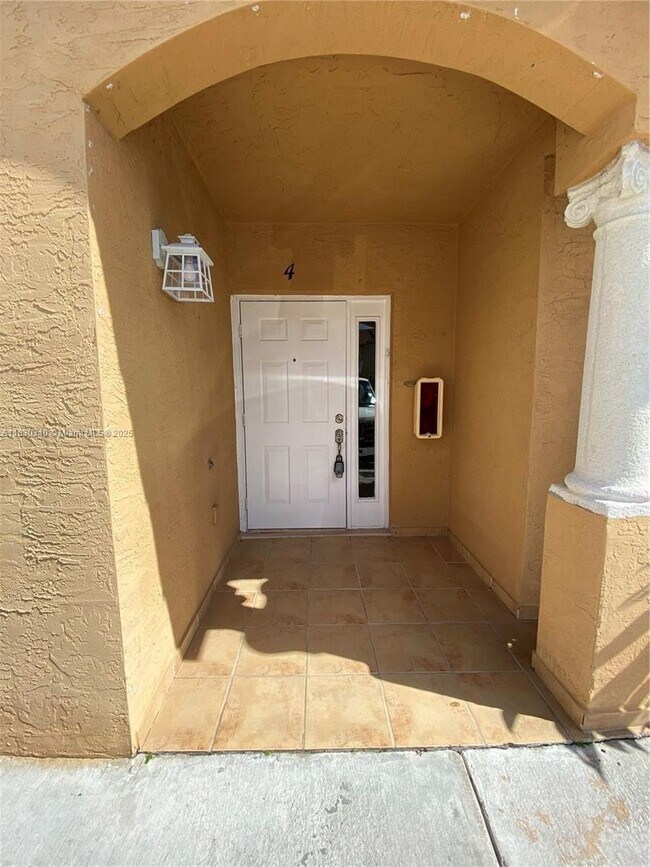 Building Photo - 3503 W 76th St