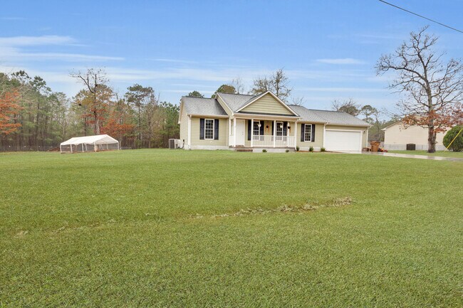 Building Photo - 116 Gregory Dr