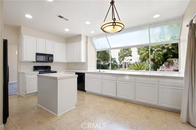 Building Photo - 24961 Stonegate Ln