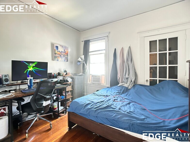 Building Photo - 335 Faneuil St