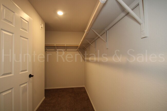 Building Photo - Upgraded Comfort in a Prime Temple Location