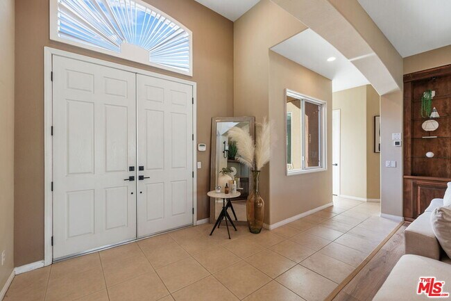 Building Photo - 4 Cartier Ct