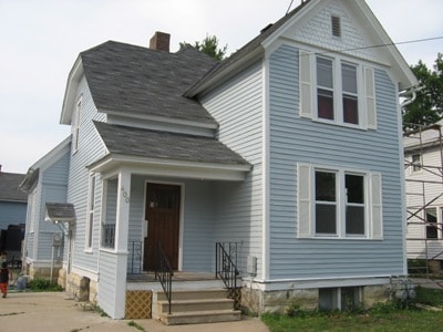 Building Photo - 400 2nd Ave SW