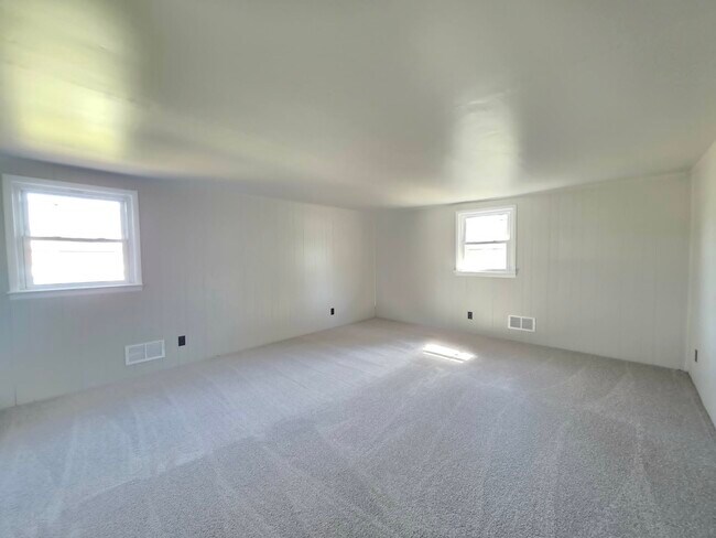 Building Photo - 406 Grove Pl