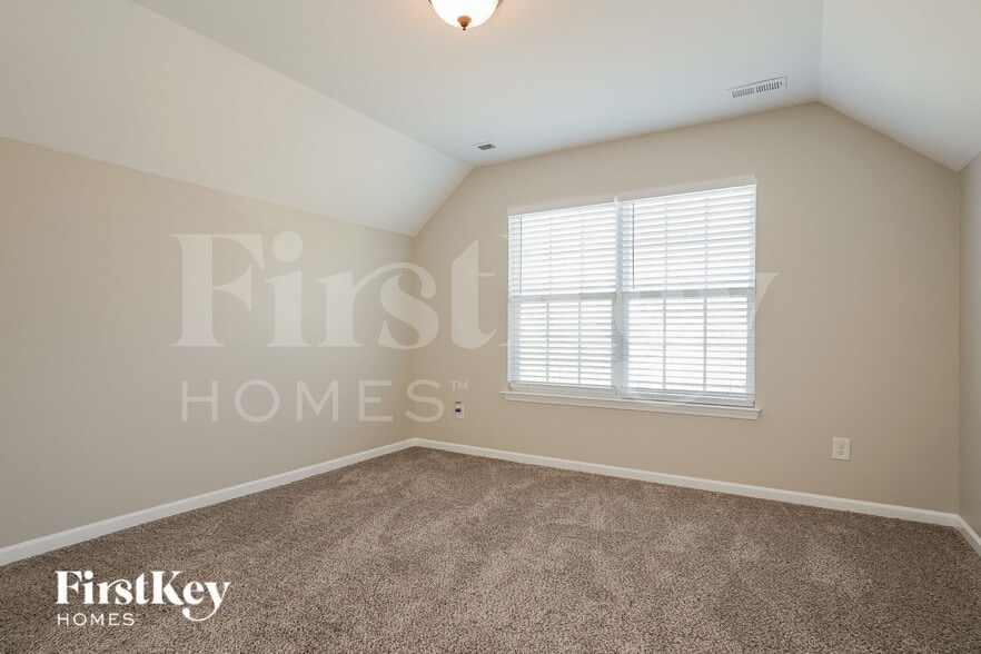 Building Photo - 137 Kentland Ridge Dr