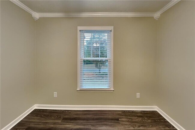 Building Photo - 1102 Canterbury Ln