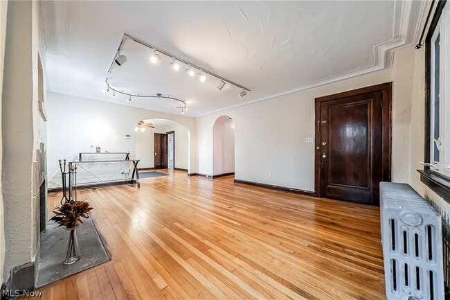 Building Photo - 18313 Newell Rd