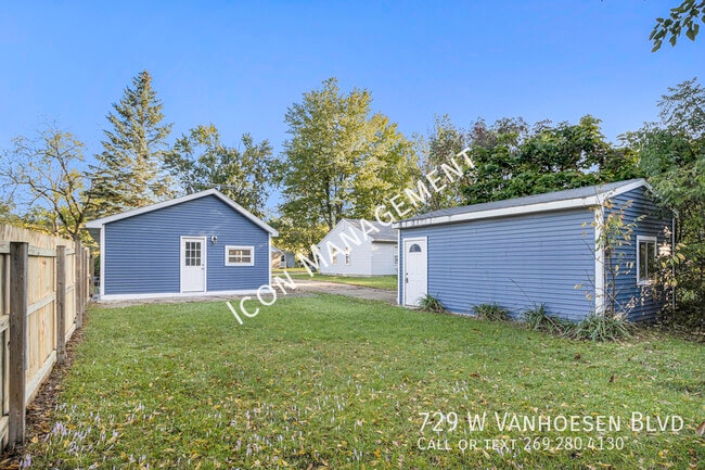 Building Photo - 729 W Van Hoesen Blvd