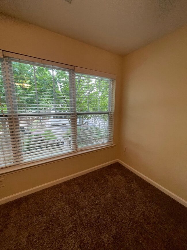 Building Photo - 02-206 Arkhipenko