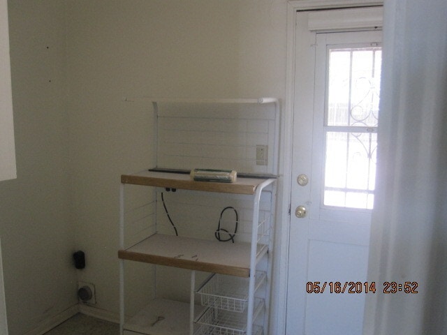 Building Photo - Close to Park Rental