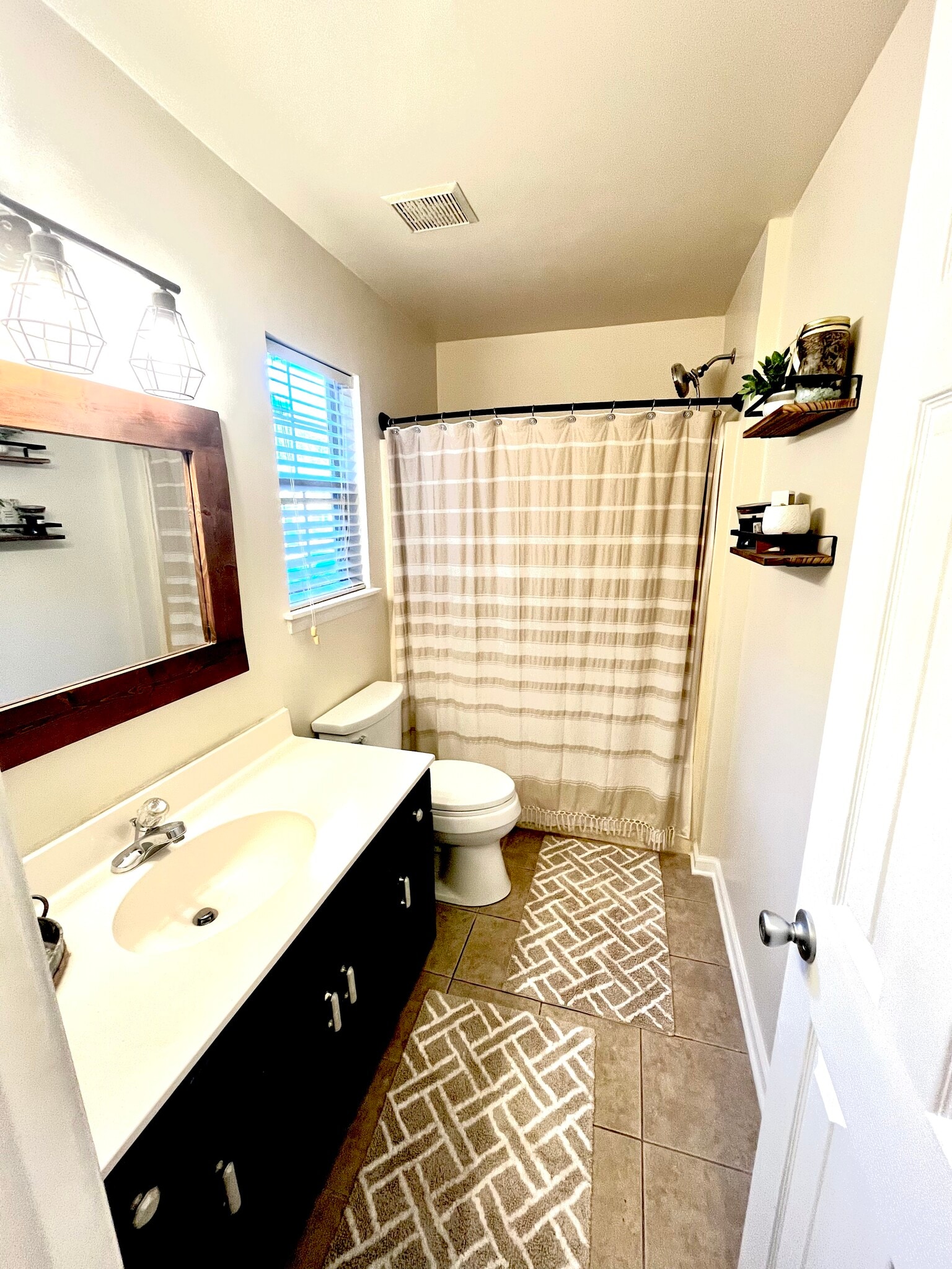 Building Photo - 13232 Lampmeade Ln