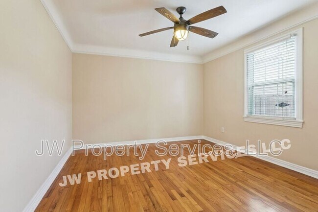 Building Photo - 3412 White St