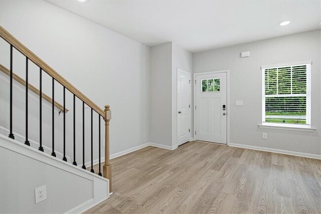 Building Photo - 2238 Ashton Dr