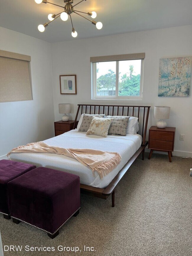 Building Photo - 3 br, 2 bath House - 6047 Soledad Mountain...