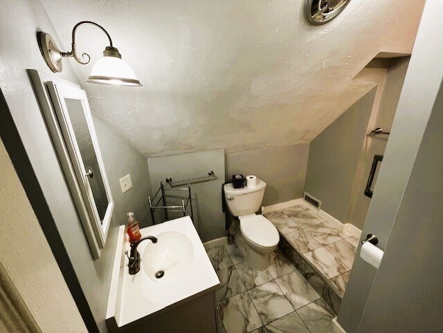 Building Photo - 15 Waterloo St