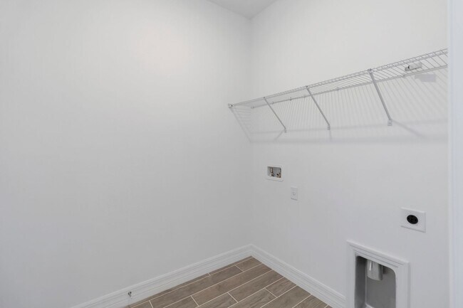 Building Photo - Beautiful Brand New Energy Efficient 4/2 C...