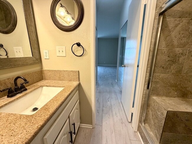 Building Photo - 2 Bed | 2 Bath Condo Near Pepperdine University – Gated Community with Ocean Views