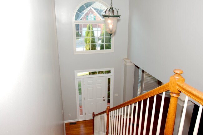 Building Photo - 2927 Arbor Creek Ln
