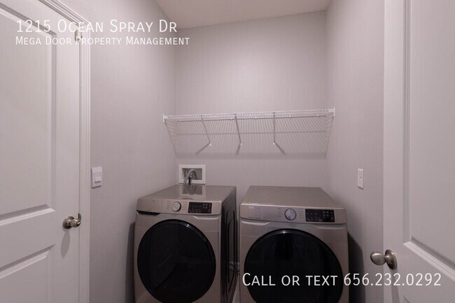 Building Photo - 1215 Ocean Spray Dr