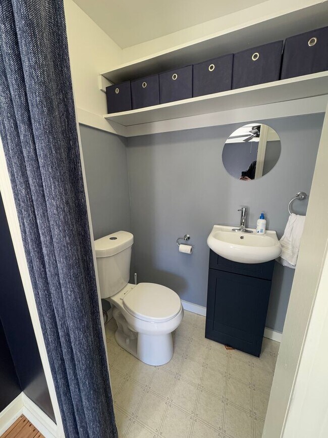 Building Photo - Spacious 4-Bedroom Single Family Rental in Amesbury - Available Now!