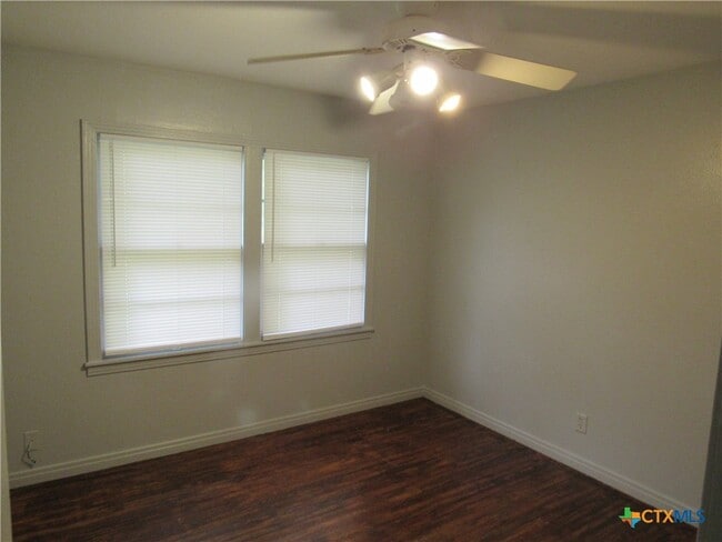 Building Photo - 1701 Elkins Ave