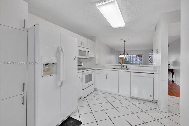 Building Photo - 7711 Trent Dr