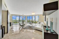 Building Photo - 20281 E Country Club Dr