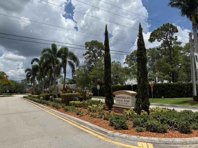 Primary Photo - 847 Foresteria Ave