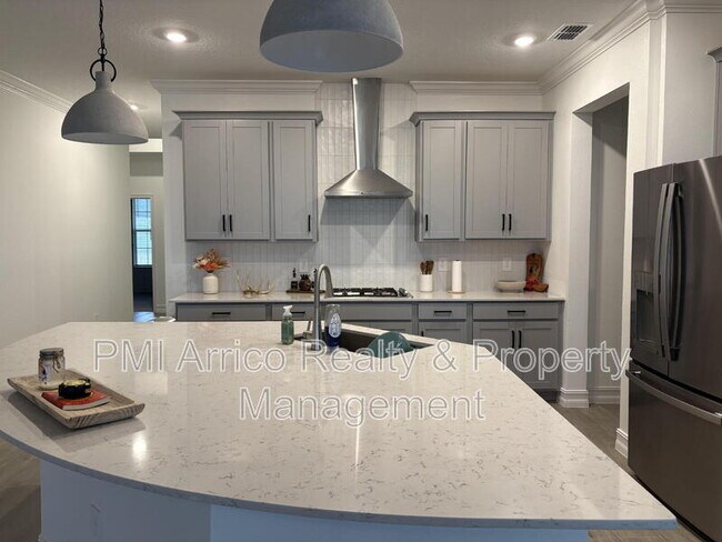 Building Photo - 11679 74th Cir E