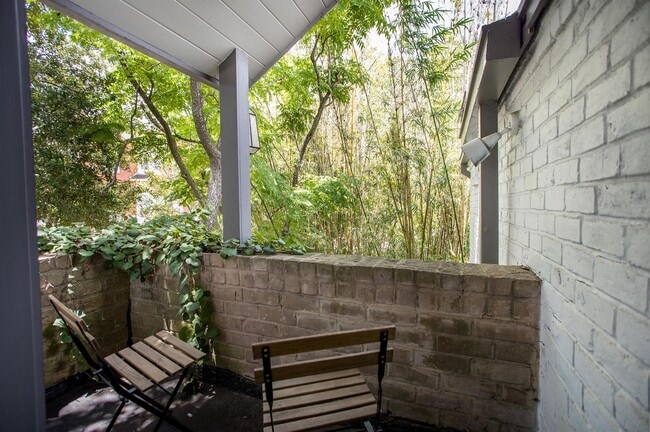 Building Photo - 1942 Indiana St