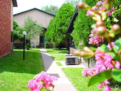 Building Photo - St. James Apartments