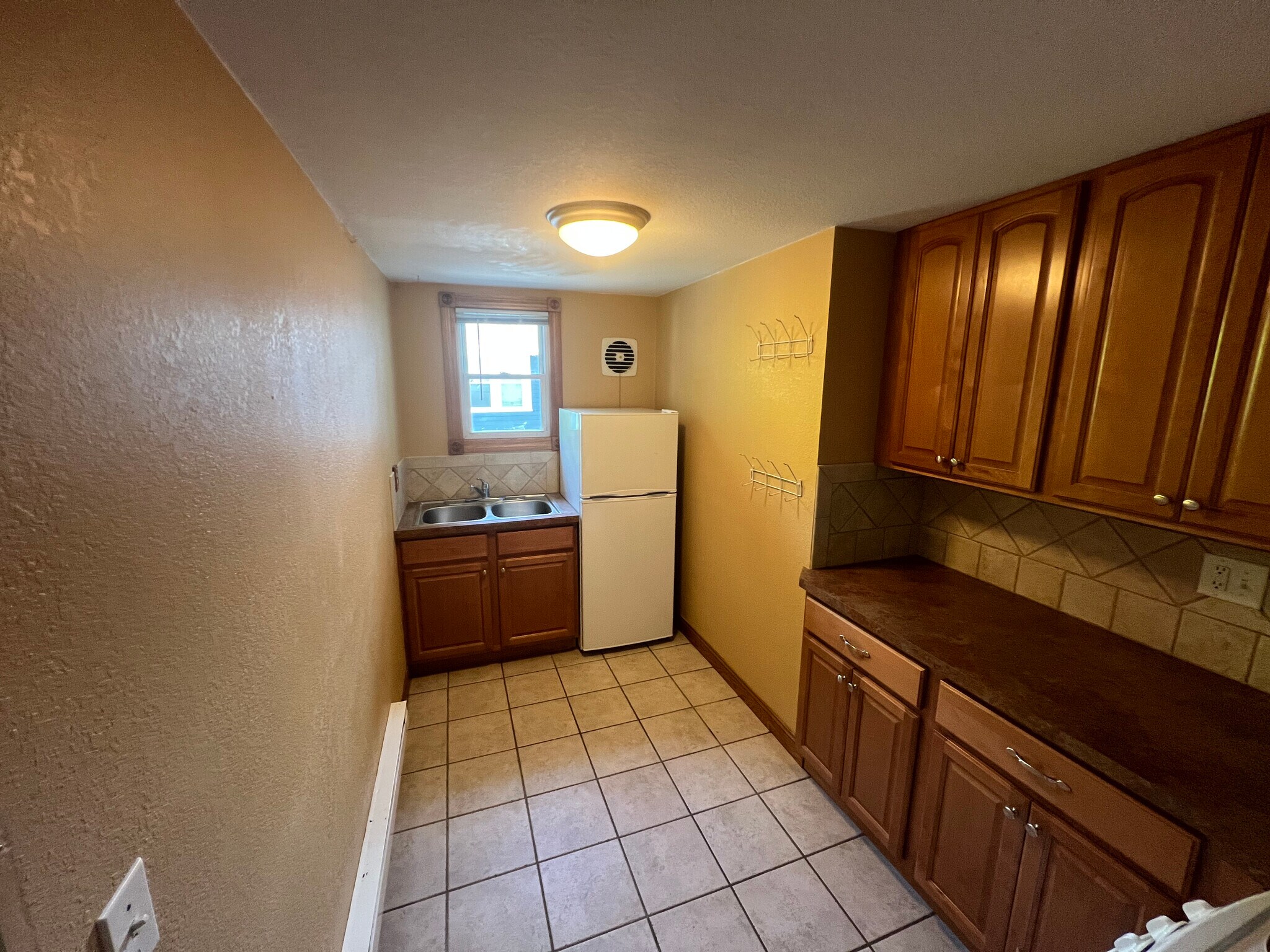 Building Photo - 221 8th St S