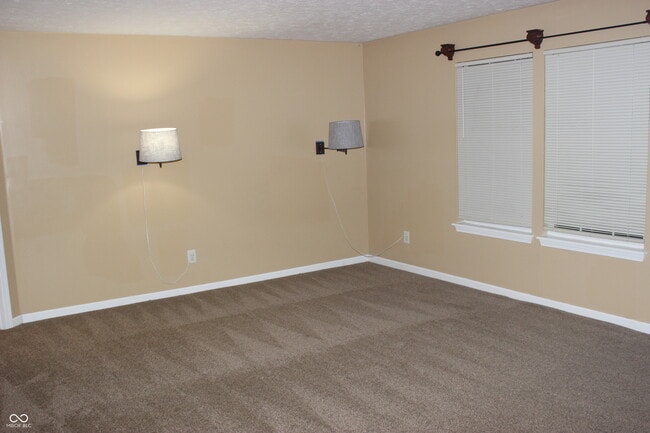 Building Photo - 6526 Abby Ln